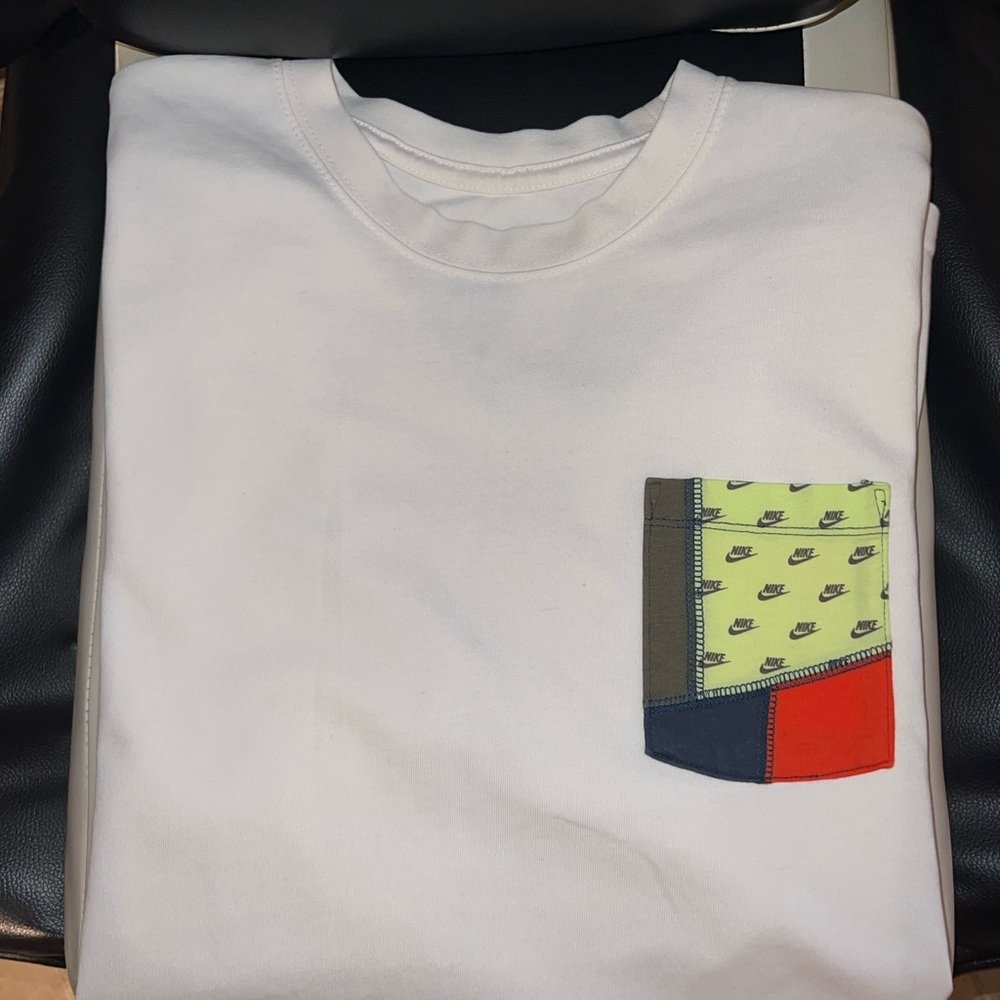Nike Pocket T-shirt Limited Edition